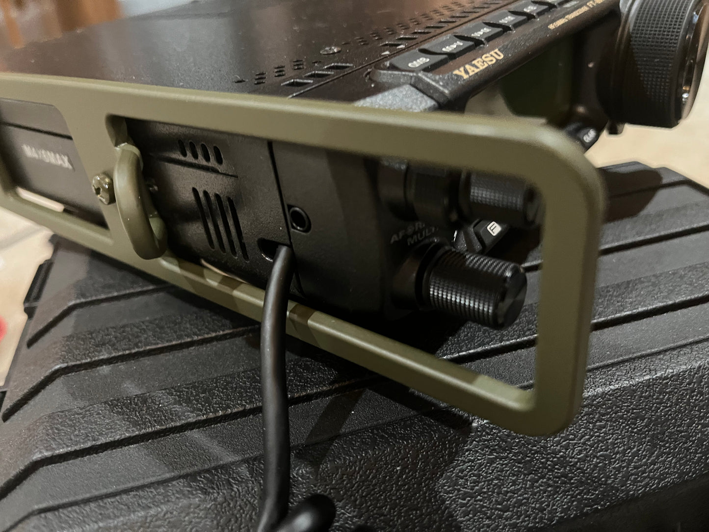 Yaesu FT 891 HF Radio and power supply (Garage Sale Item)