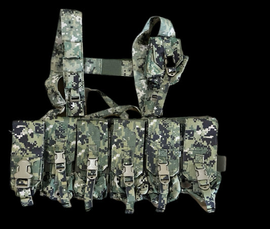 First Spear 6/12 Chest Harness plus pouch set AOR2, New (Garage Sale Item)