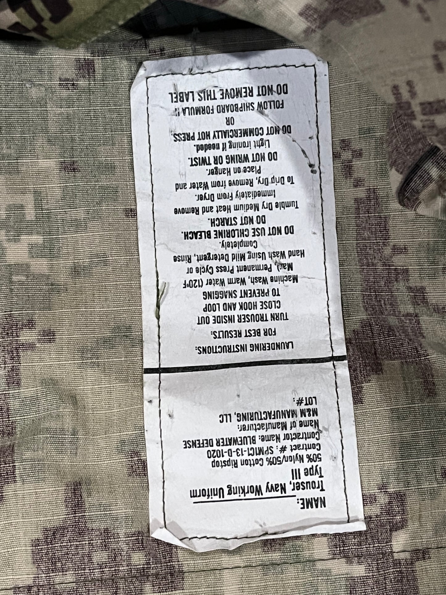 AOR 2 Combat Uniform MED Regular (Garage Sale Item)